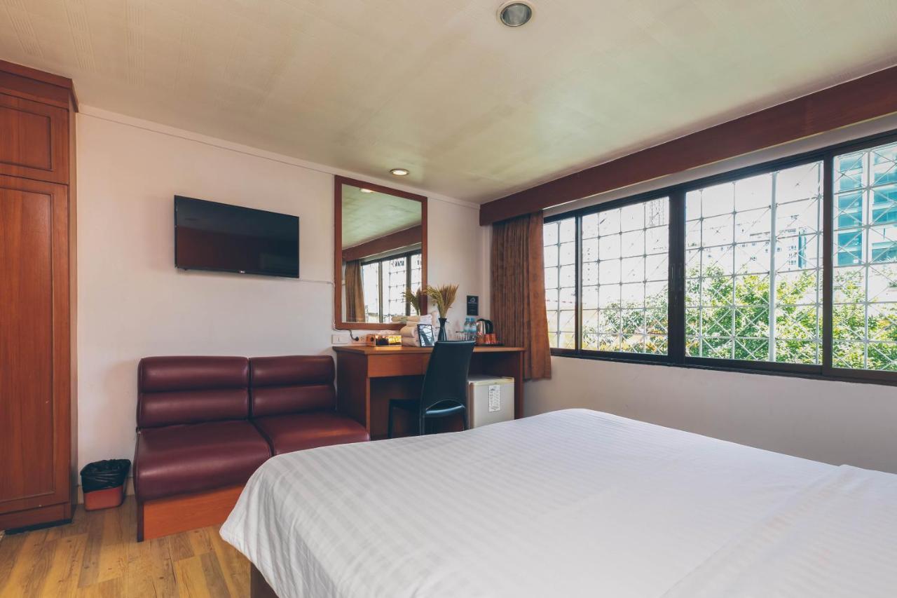 Atlas Bangkok Hotel Bagian luar foto