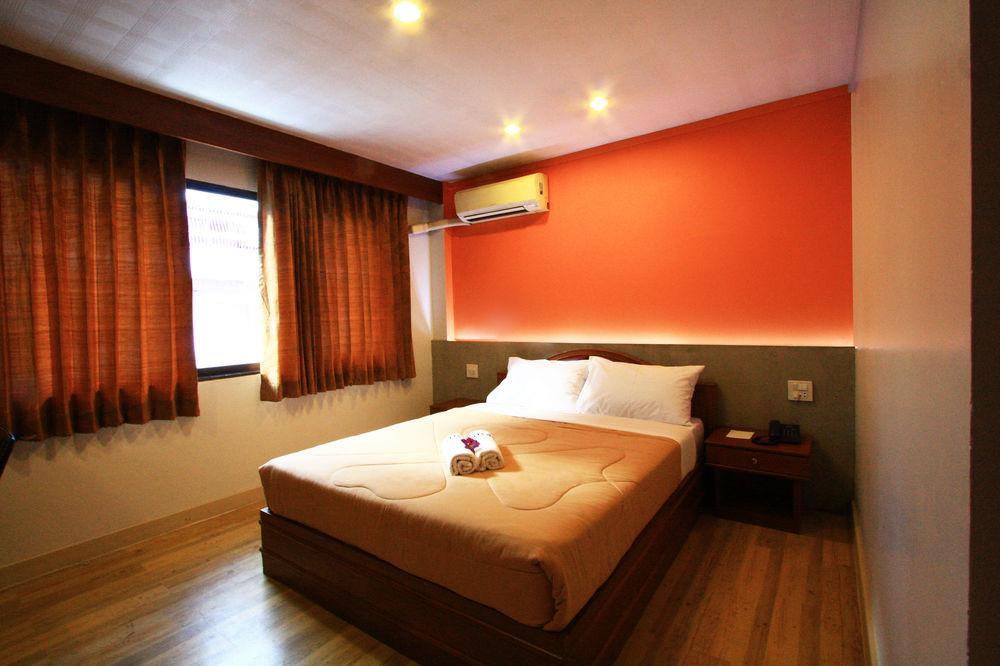 Atlas Bangkok Hotel Bagian luar foto