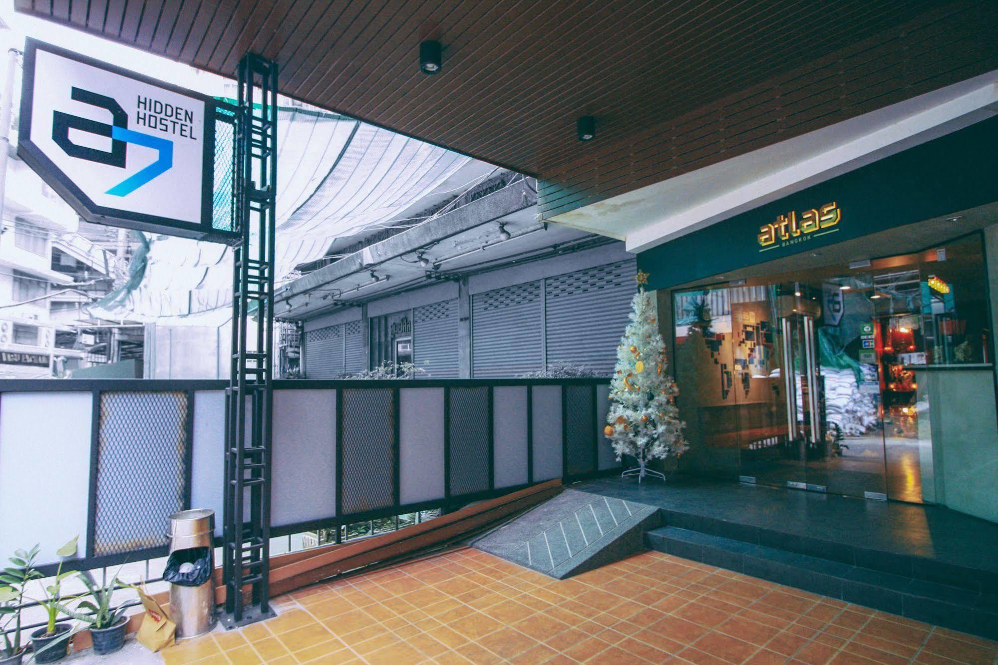 Atlas Bangkok Hotel Bagian luar foto